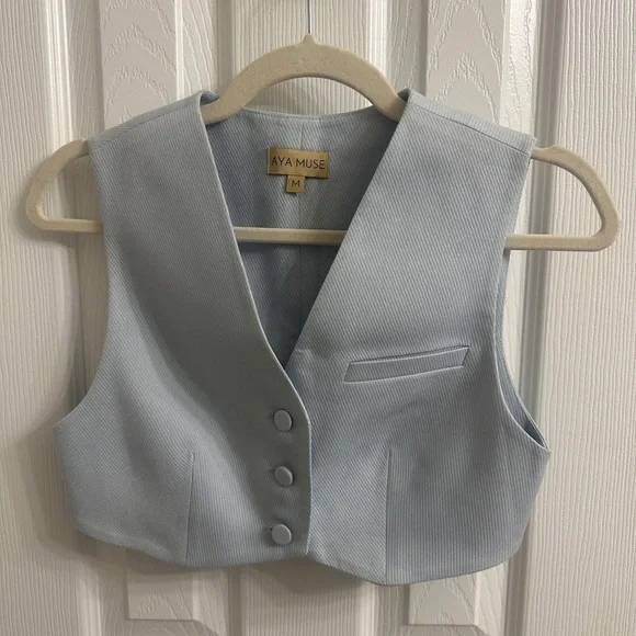 Aya Muse Auri Cropped Vest - Picture 3 of 4